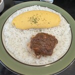 クロック - ポークカレーにチーズオムレツトッピング