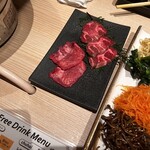 赤身肉じゃんか中目店 - 