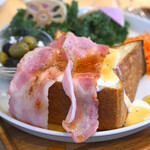 むうや - ムートーストプレート(ベーコン＆チーズ)@税込1,700円
