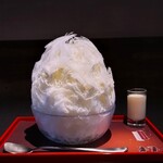 三日月氷菓店 - 『みるく金時(バニラアイスver)』(1350円)!!( ^o^)ﾉ