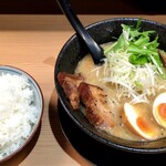 ラーメン 戸みら伊 - 