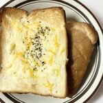 カンテボーレ - 料理写真:チーズとブラックペッパー