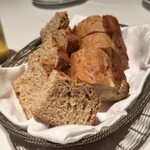 ヌガ - パン(おかわり自由)