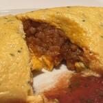 ヌガ - 奥久慈卵のハーブオムライス