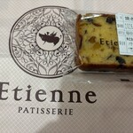 エチエンヌ - 