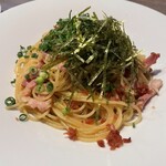 アート テラス - 釜揚げしらすとカリカリ梅とベーコンの和風パスタ