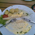 BLAUES LOCH - オランデーズソースがたっぷりかかっていた。