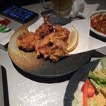 酒と飯 まーさる - からあげ