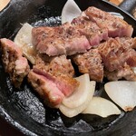 豚ステーキ専門店 B 本店 - 