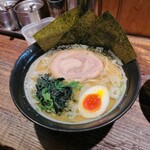 半蔵 - 料理写真:らーめん：910円