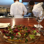 御影 ジュエンヌ - 背景と比較すると大きさが分かります。