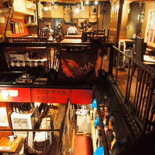 1975年生まれのレトロな店内でゆるりと時を過ごしませんか？