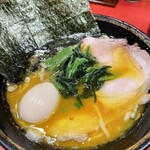 横浜家系総本山 吉村家直系店 ラーメン内田家 - 
