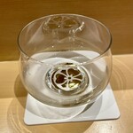 銀座 しのはら - 水のグラスが少し前から変わった