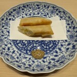 佐たけ - 白身魚のすり身と銀杏の春巻き 地がらしをつけて