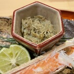 銀座 しのはら - 足も美味しいけど肩肉にミソを混ぜた部分も堪能　またお酒が進んじゃう