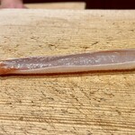 銀座 しのはら - 写真では分かりませんが捌いてもまだピクピク動いている新鮮な越前蟹