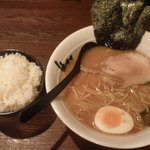 とんこつらぁ麺　翔 - 