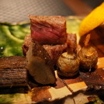 銀座 座屋 - 焼き物 仙台牛のサーロイン 大浦ごぼう 芽くわい 2014.12.1x