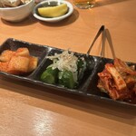 焼肉しみず - キムチ、カクテキ、オイキムチ
