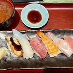 嘉文 - 小皿にぎり寿司@1,320