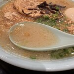 335009667 - 豚骨スープ