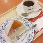 ドトールコーヒーショップ - スフレチーズケーキとブレンドコーヒー