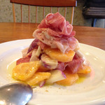 ボッチォ - カブと柿のサラダ 生ハム添え♪