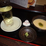 岡女 - 山芋とろろ　お酒は春鹿