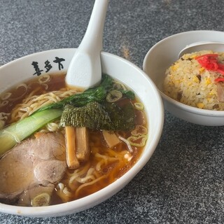 喜多方ラーメン高蔵半田店_0