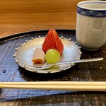 福の川いしだ - 甘味 干柿 苺 マスカット