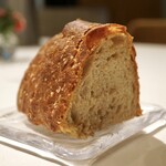 ウシマル - ・地粉の自家製フォカッチャ