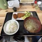 久万や - 日替わりミニうどん定食800円