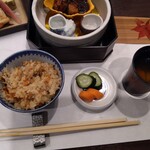 藤作 古登 - 子持ち鮎の炊き込み御飯   味噌汁  漬物