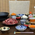 お茶や肉店 - こちらは馬焼肉　バラ肉です