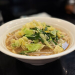 鷹の爪 - ピリ辛拉麺。辛さはマイルド