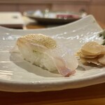 自然米の鮨　まこと屋 - 平目