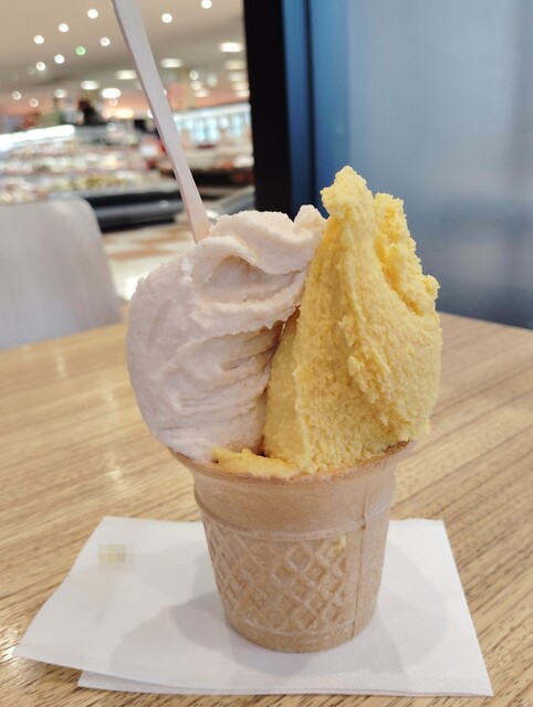 松ぼっくり - 厨川/ジェラート・アイスクリーム | 食べログ