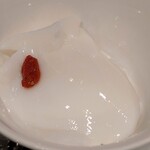 健康中華庵 青蓮 - 健康中華織 青蓮 日本橋店 牡蠣あんかけ焼きそばに付くハード系杏仁豆腐