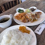 アトミック・カフェ - 料理写真: