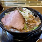 ラーメン 赤シャモジ 桜木店 - 野菜味噌ラーメン（大盛）