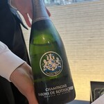 ベージュ アラン・デュカス 東京 - 