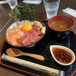 居酒屋 希SAKU - 三色丼ユッケ