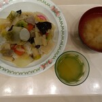 シーガル食堂 - ランチB　中華丼一式↑