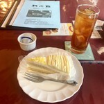 耕心館 喫茶ストーリア - 料理写真:ケーキセット　+¥230-（珈琲、紅茶）