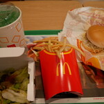 マクドナルド - 料理写真:ドリンクはファンタメロン✨