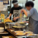 かも料理　まりも本店 - 厨房はせわしない^^