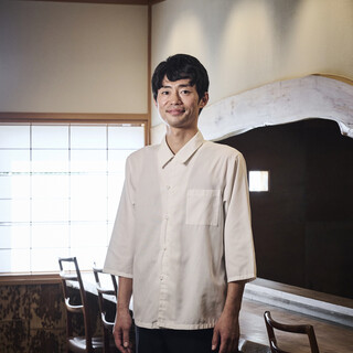 成田陽平氏（ナリタヨウヘイ）――素材の声に耳を澄ます料理人