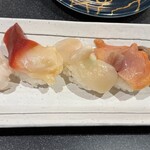 かいてん寿し 大倉 - ■貝５種（ほっき貝・とり貝・活バイ貝・赤貝・たいら貝）￥960