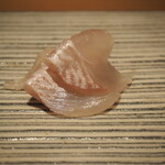 鮨 巳之七 - 平目造り（唐津）